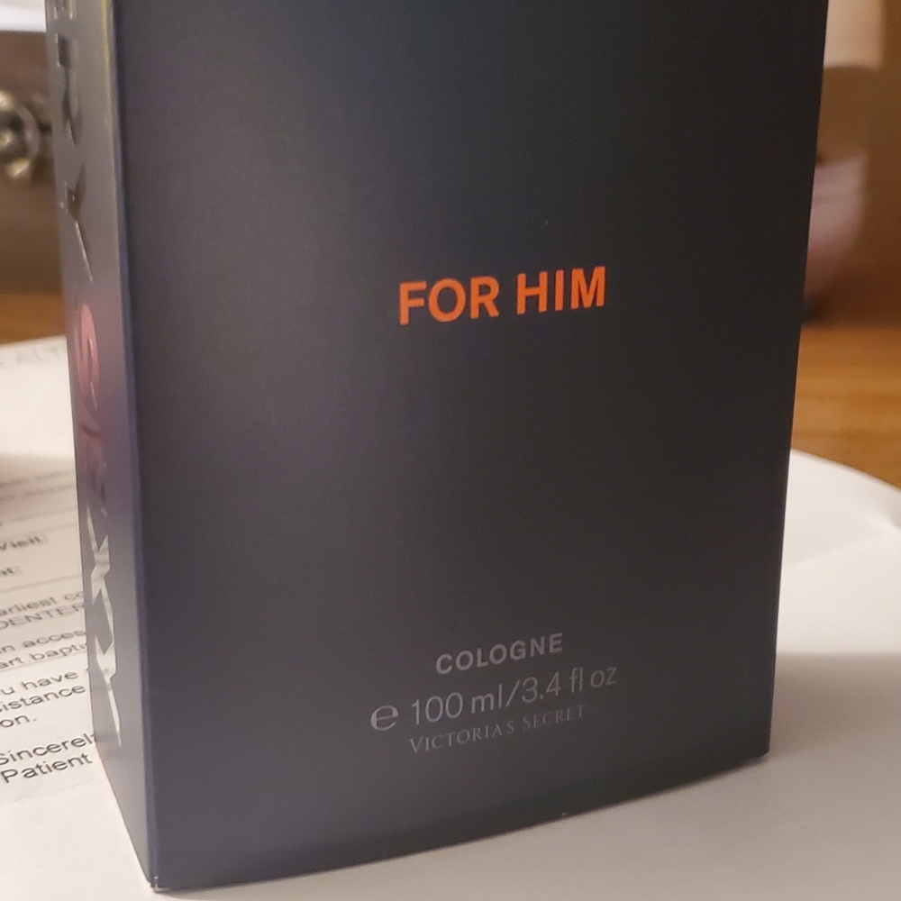 Mens cologne